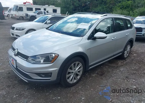 2017 Volkswagen Golf Alltrack Tsi Se z USA, uszkodzony, nr VIN 3VWH17AU5HM506908